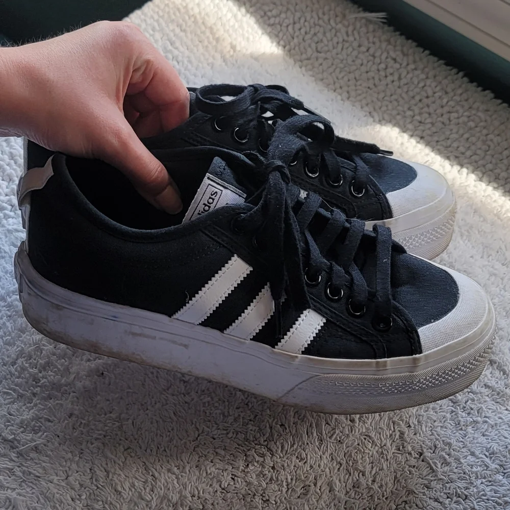 adidas gazelle silver green womens adidas Originals adidas Samba XLG Platform Samba Leather Sneakers IE3911  Thick-soled Shoes White Green Women's main image 0